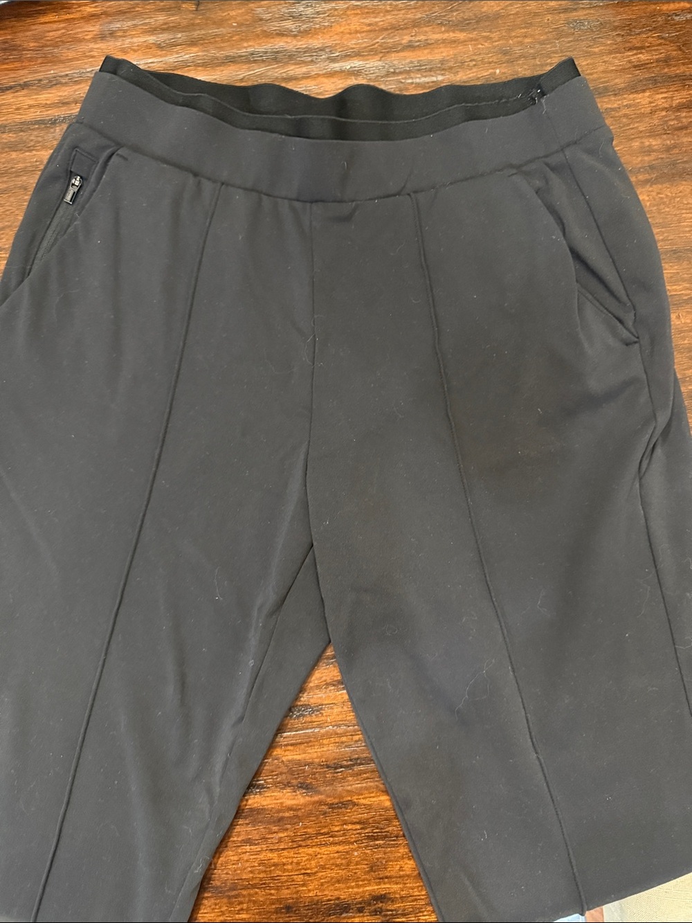Athleta Black Venice Pintuck pants with Front Seams